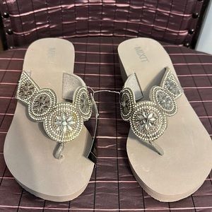 Mix it, new with tags flip flops, grey with beading